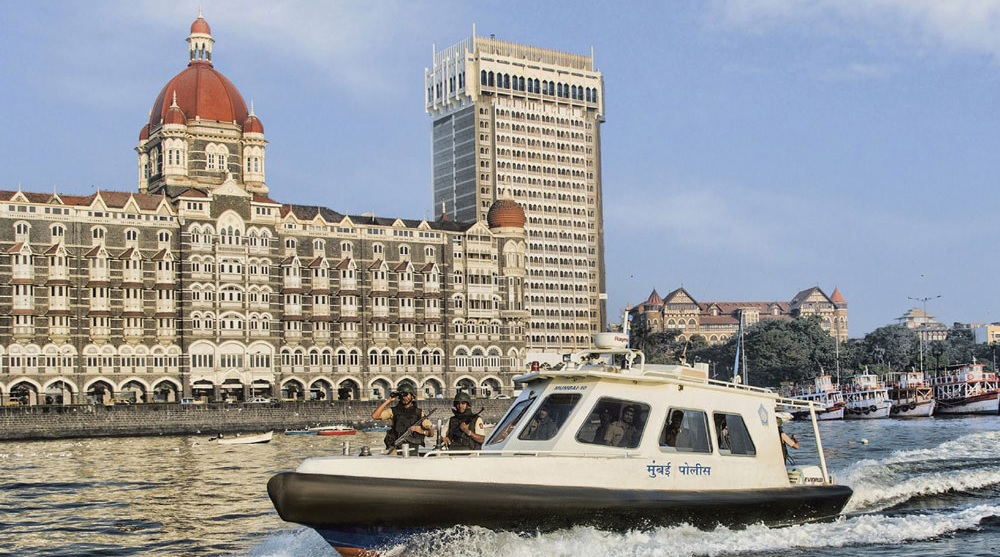 Mumbai Police Punekar News