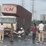 Mumbai: Truck Crashes Into Divider on Eastern Express Highway, Traffic Disrupted Near Chembur