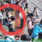 Mumbai: Dombivli Ticket Collector Carries Injured Passenger to Safety After Fall on Platform